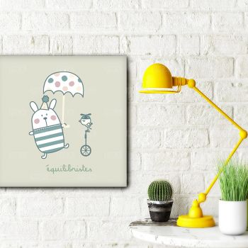 Tranh Canvas Đơn - Bé con khám phá